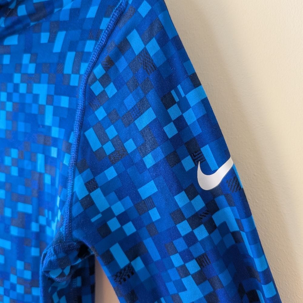 Nike Women's Pro Dri Fit Long Sleeve Hoodie Blue Geo Camo Medium - Picture 7 of 8
